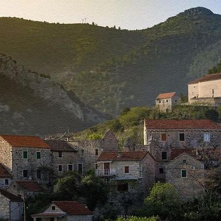 Heritage Apartments Kyra & Fox In Pitve, Hvar Eksteriør bilde