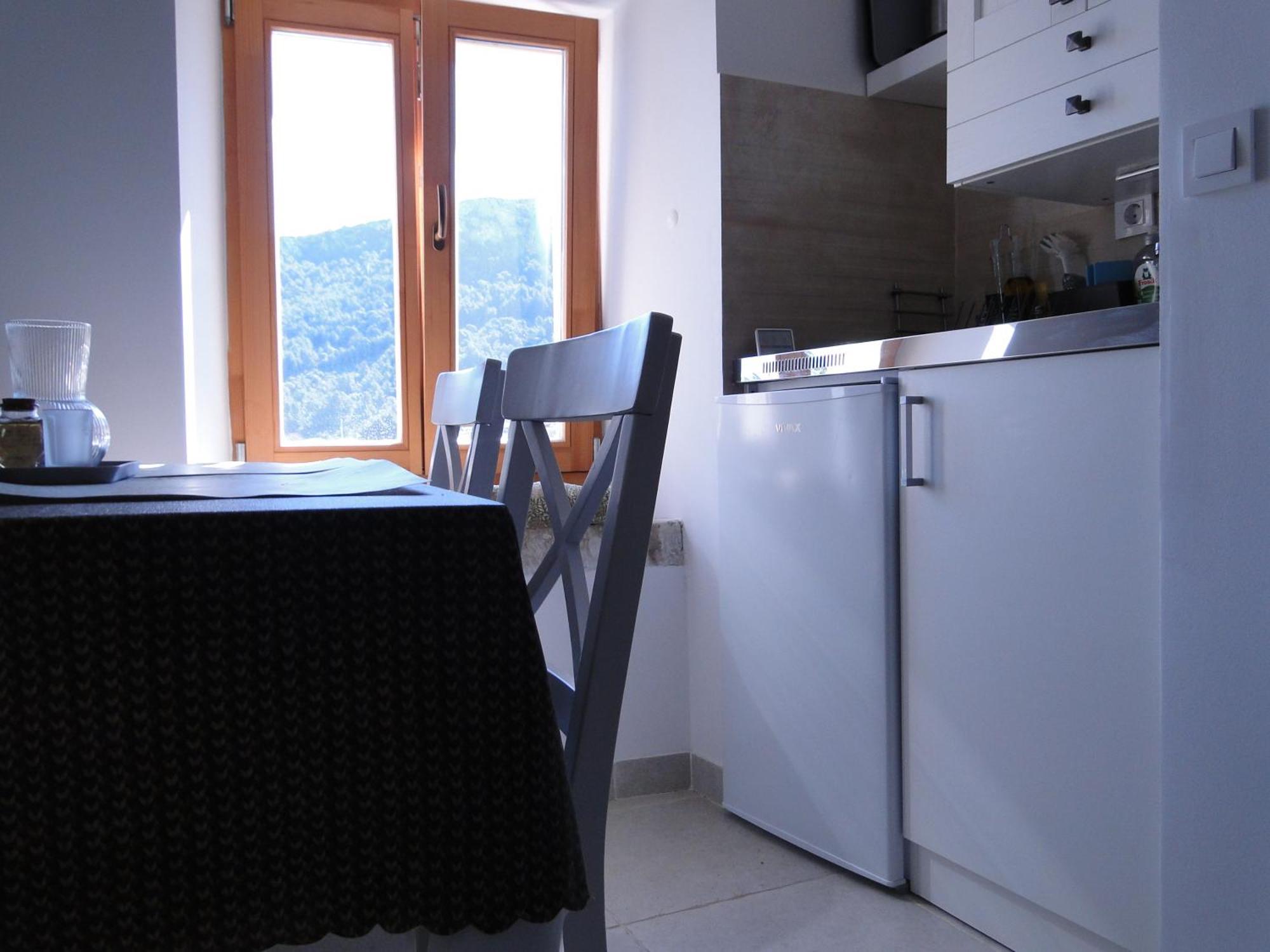 Heritage Apartments Kyra & Fox In Pitve, Hvar Eksteriør bilde